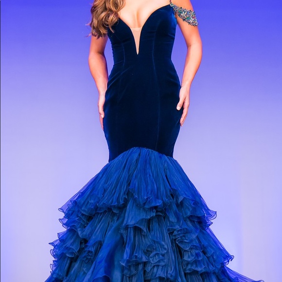 Sherri Hill velvet couture gown navy deep blue - Picture 2 of 6